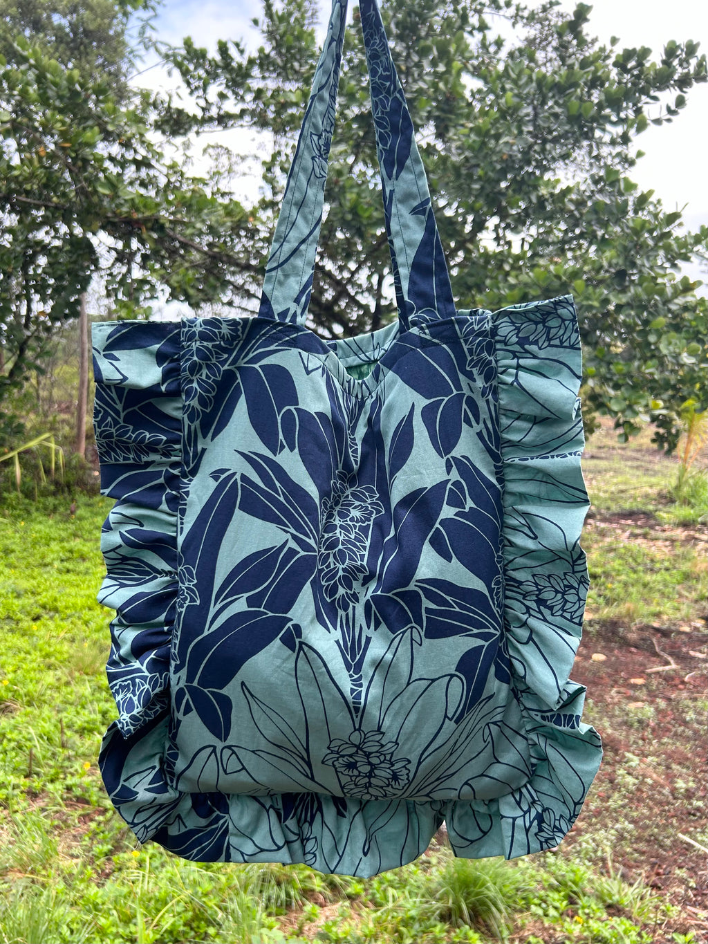 Blue/Green Tī Leaf Print Ruffle Tote Bag